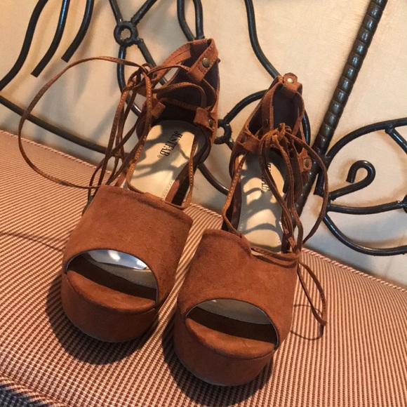 Just fab strappy size 8 tan high heels - Picture 2 of 5